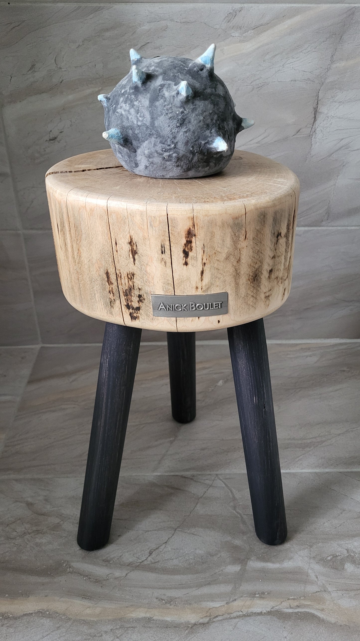 Table with steel legs